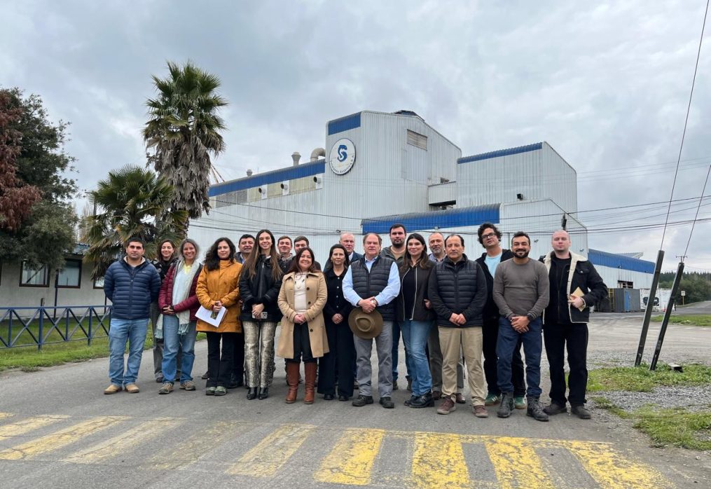 Campo y mar se dan la mano: La visita que mostró en terreno el futuro de la “tercera industria” chilena